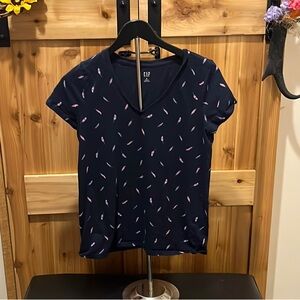 GAP Women's Navy Blue Tee with Pink Feathers